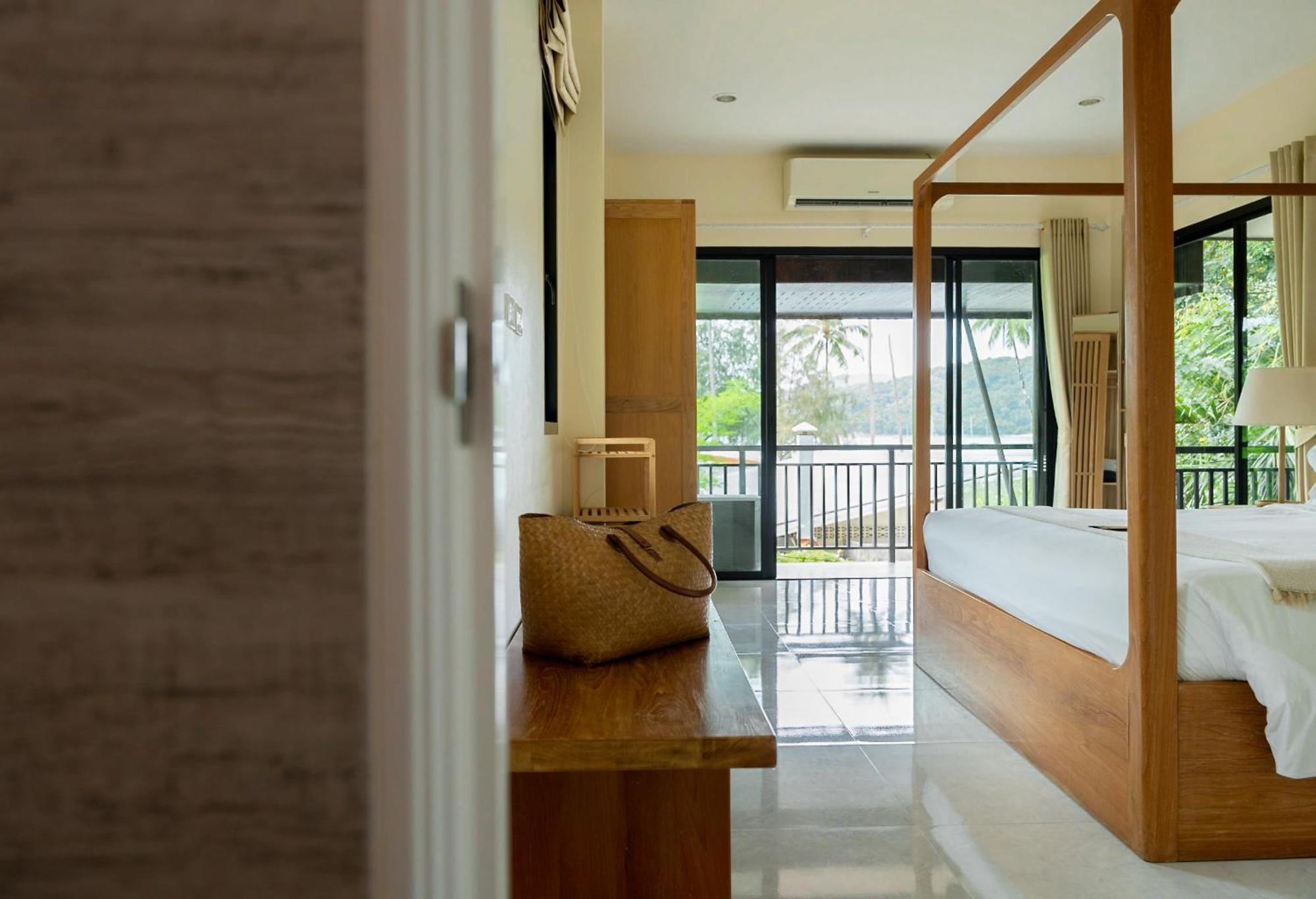 Hotel The Cove Panwa Beach Exterior foto