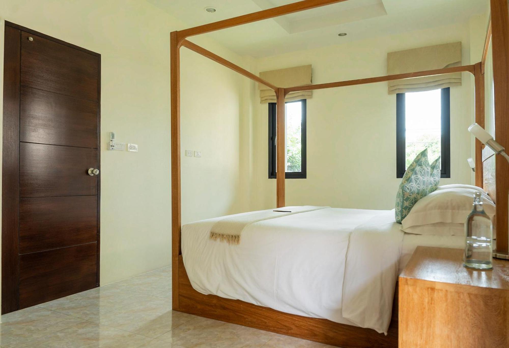 Hotel The Cove Panwa Beach Exterior foto
