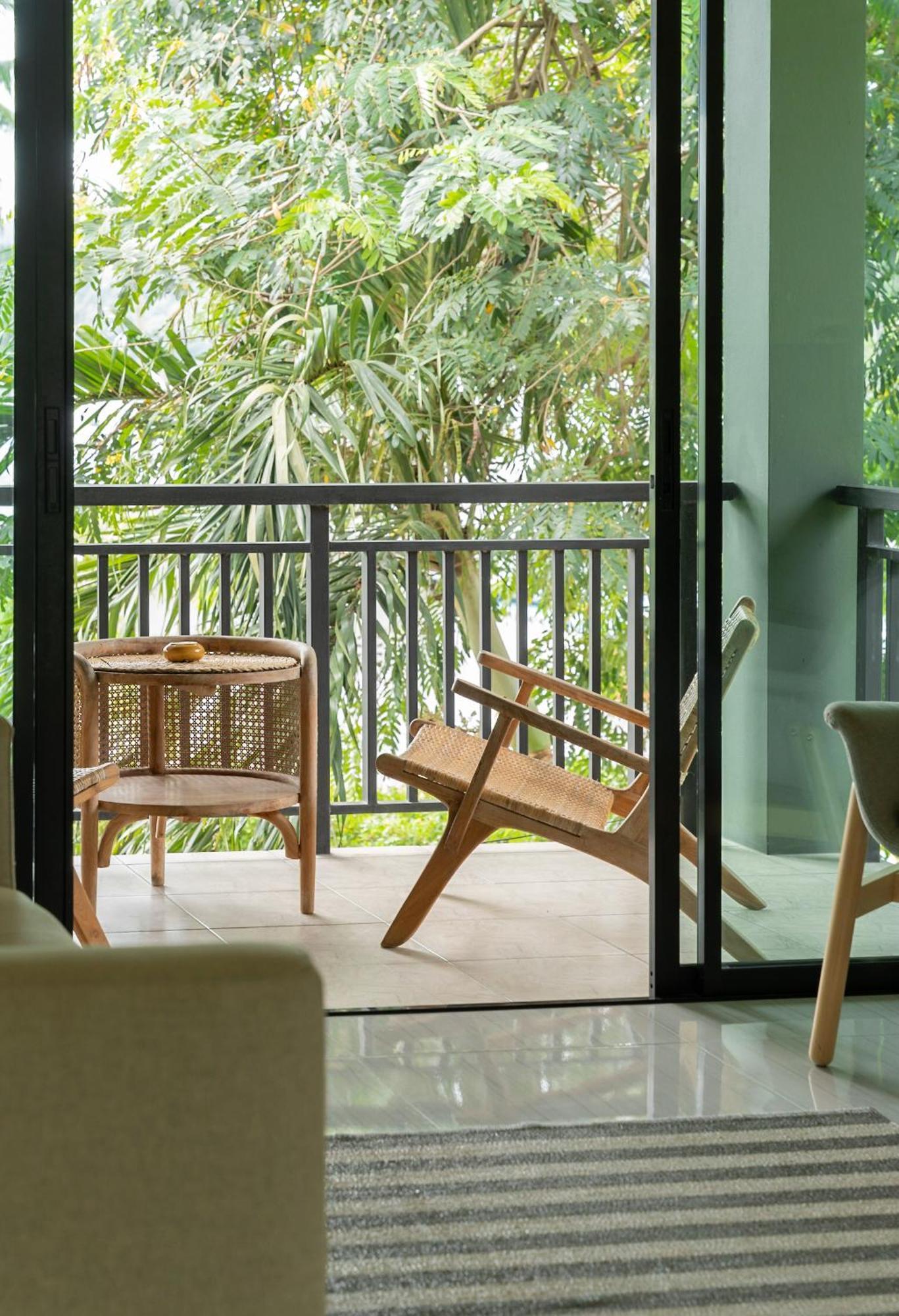 Hotel The Cove Panwa Beach Exterior foto