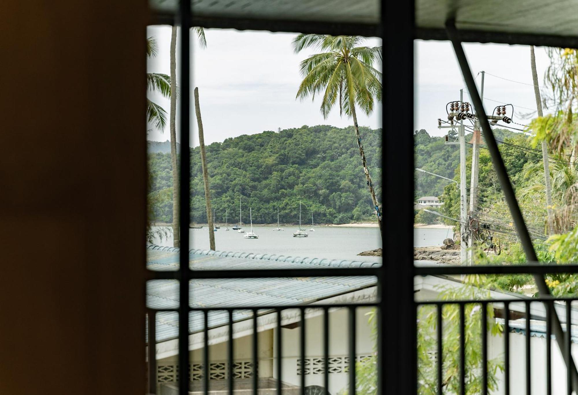 Hotel The Cove Panwa Beach Exterior foto