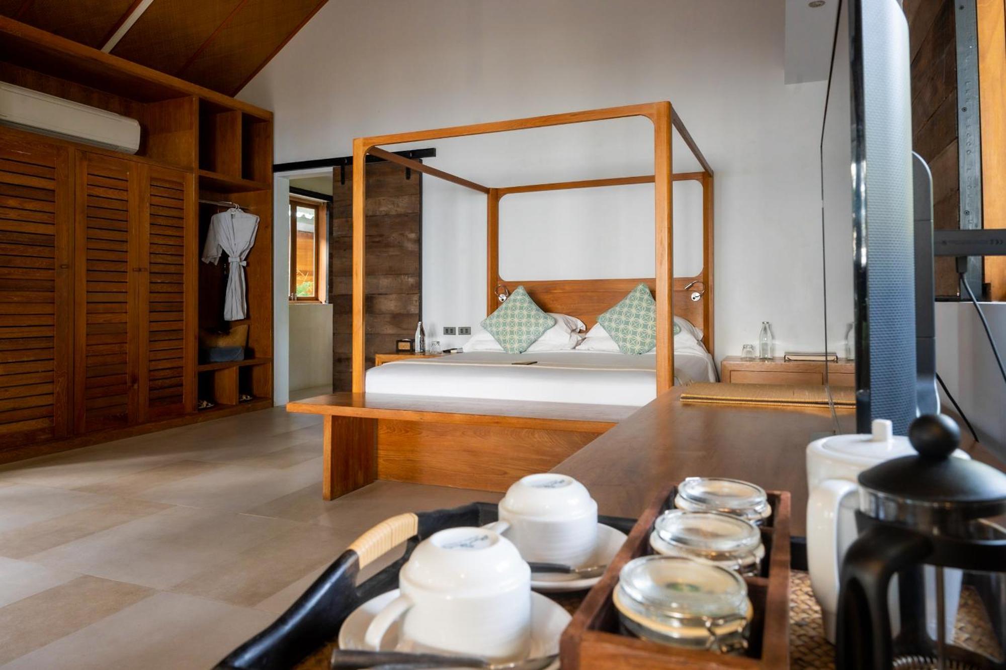 Hotel The Cove Panwa Beach Exterior foto